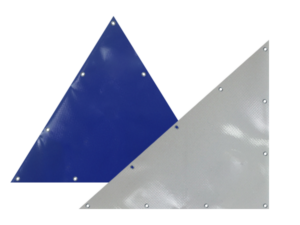 Dreieckige PVC Planen erhalten Sie im KUBULUS Online-Shop in den Varianten gleichschenklig oder rechtwinklig.