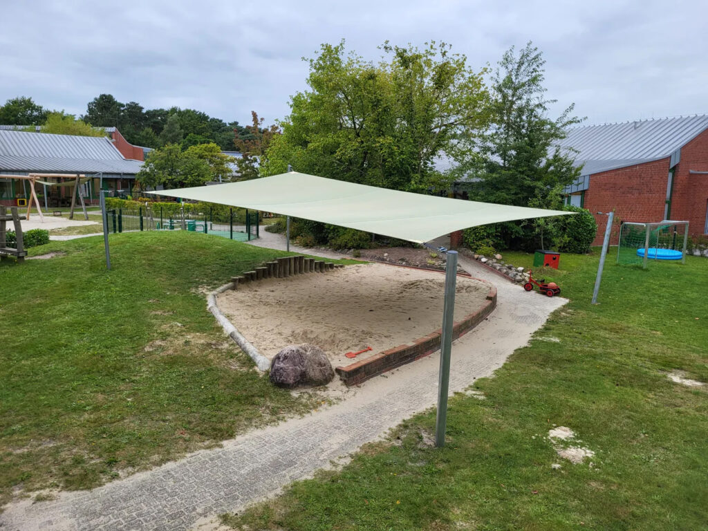 Sonnensegel aus wasserabweisendem Airtex