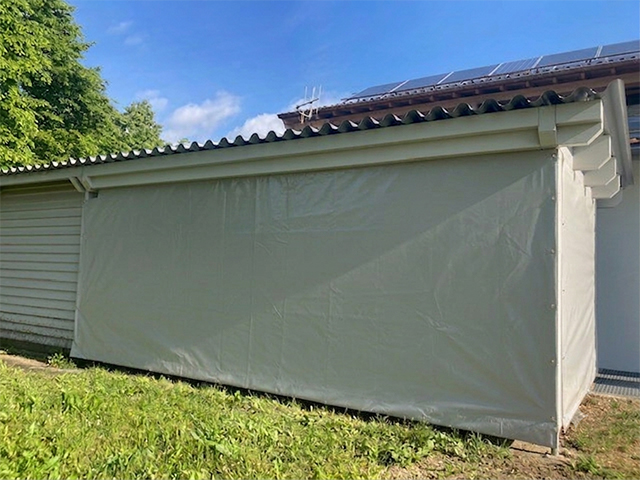 Carport mit Seitenwänden
