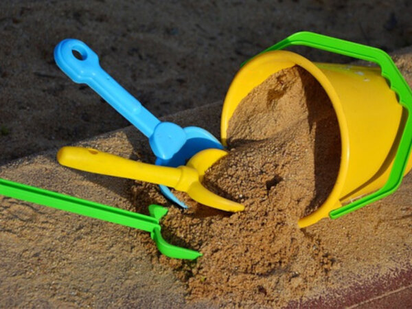 Welche Abdeckung ist die richtige für meinen Sandkasten? - Richtige Sandkastenabdeckung | KUBULUS Blog