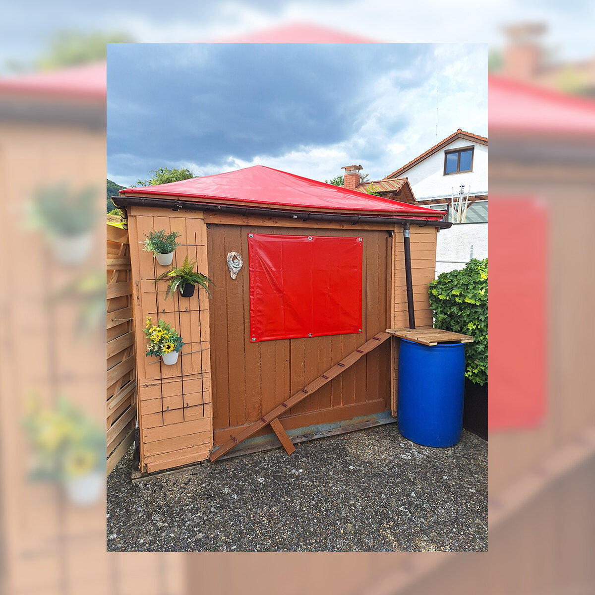 PVC Plane 650 g/m² - karminrot - Dach und Fensterverkleidung Gartenhäusschen